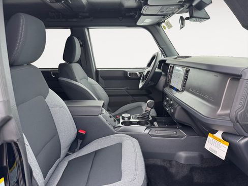 New 2025 Ford Bronco Big Bend image 17