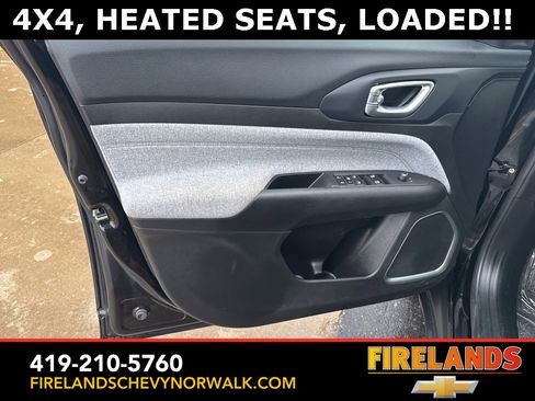 Used 2023 Jeep Compass Latitude image 27