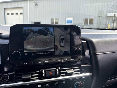 Used 2022 Nissan Pathfinder SL w/ SL Premium Package AWD/4WD image 27