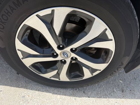 Used 2020 Subaru Outback Touring XT AWD/4WD image 15