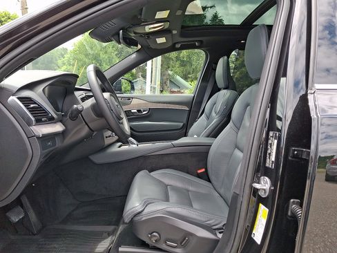 Certified 2023 Volvo XC90 B6 Ultimate w/ Protection Package AWD/4WD image 14
