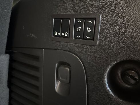 Used 2018 Chevrolet Tahoe Premier image 24