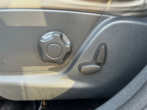 Used 2019 Ford EcoSport SE image 16