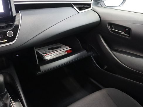Used 2025 Toyota Corolla LE FWD image 20