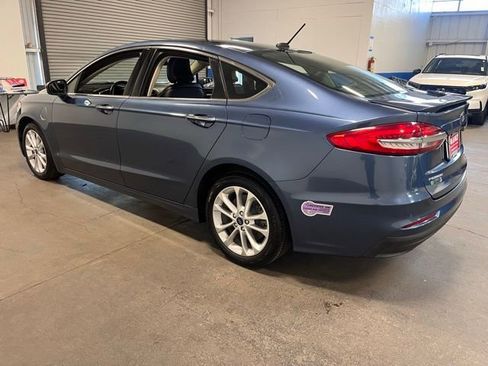 Used 2019 Ford Fusion Energi Titanium FWD image 5