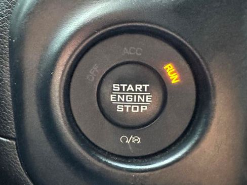 Used 2021 Jeep Wrangler Unlimited Sahara w/ Safety Group AWD/4WD image 15