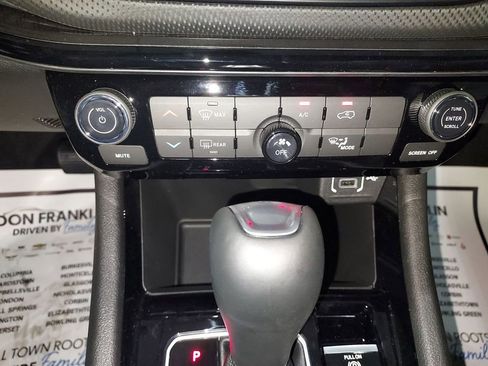 New 2026 Jeep Compass Latitude AWD/4WD image 22