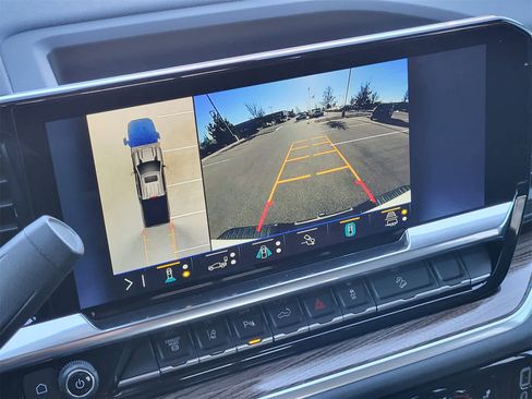 Used 2025 Chevrolet Silverado 2500 LT w/ Trail Boss Package image 16