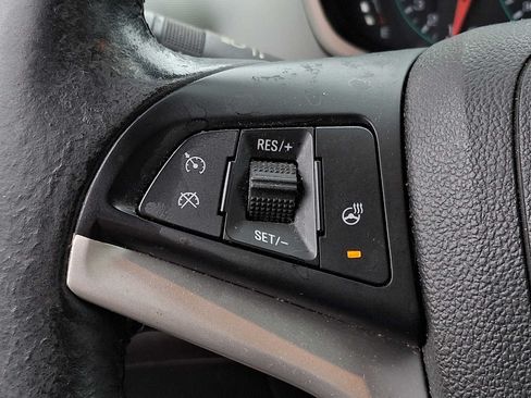 Used 2018 Chevrolet Sonic Premier FWD image 17