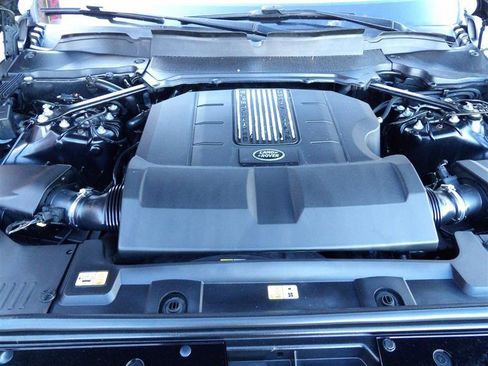 Used 2018 Land Rover Range Rover image 24