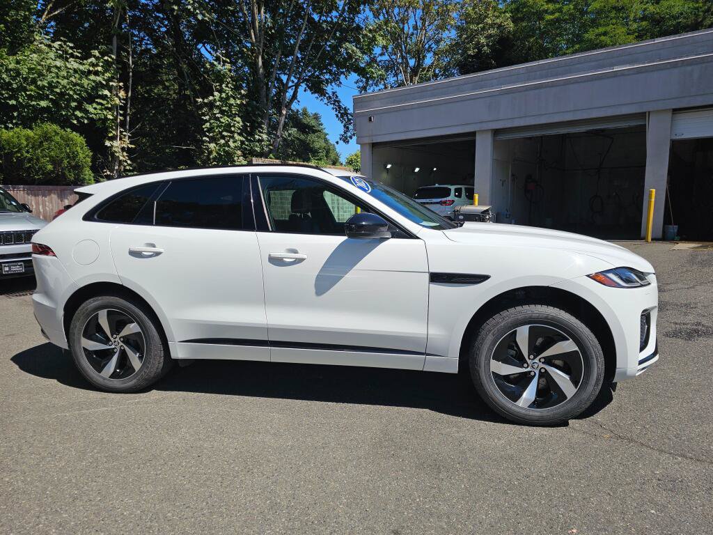 Used 2025 Jaguar F-PACE R-Dynamic S AWD/4WD image 43