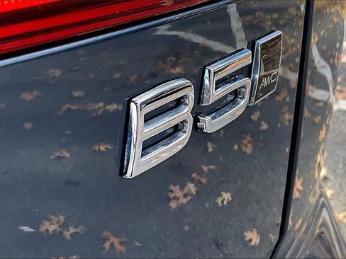 Certified 2026 Volvo XC60 B5 Plus w/ Protection Package Premier image 24