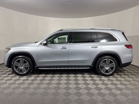 New 2026 Mercedes-Benz GLS 450 4MATIC image 3