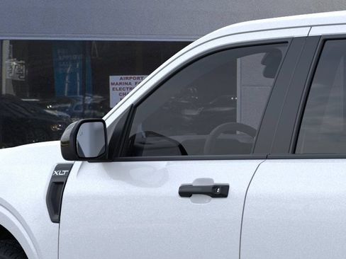 New 2025 Ford Maverick XLT w/ XLT Luxury Package FWD image 22