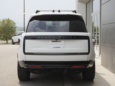 Used 2025 Land Rover Range Rover Long Wheelbase SE AWD/4WD image 6