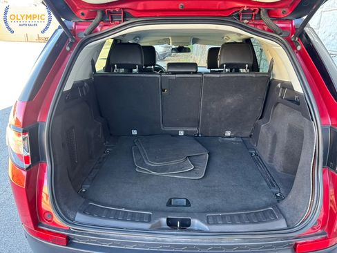 Used 2019 Land Rover Discovery Sport SE image 44