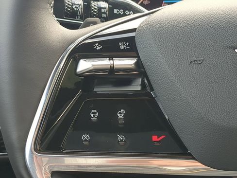 New 2025 Cadillac Escalade IQ Luxury 1 w/ LPO, Radiant Package image 34