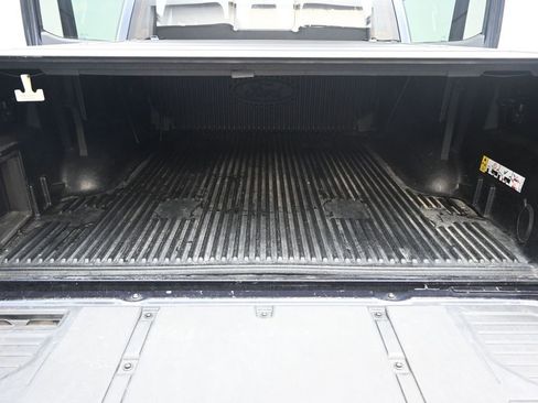 Used 2022 Ford F150 Lariat w/ Max Trailer Tow Package image 17