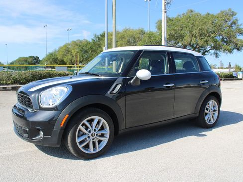 Used 2011 MINI Cooper Countryman S FWD image 3
