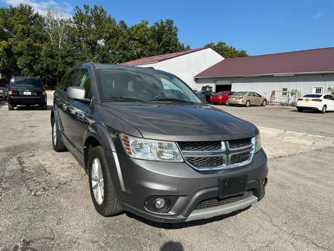 Used 2013 Dodge Journey SXT w/ Flexible Seating Group image 7