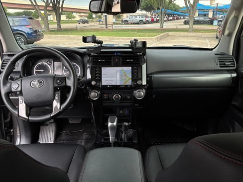 Used 2023 Toyota 4Runner TRD Off-Road Premium w/ Off Road Premium Plus Package AWD/4WD image 11