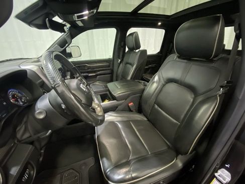 Used 2019 RAM 1500 Limited image 10