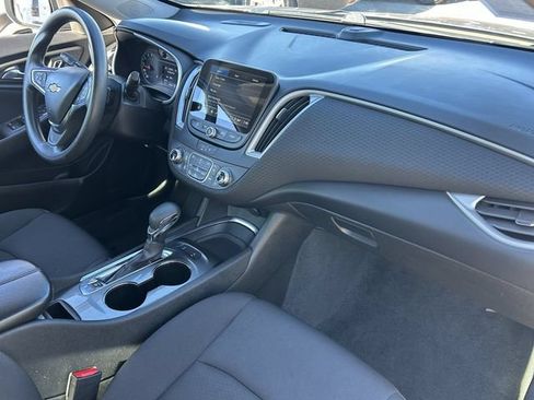 Used 2024 Chevrolet Malibu LT FWD image 13
