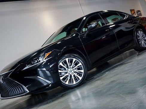 Used 2021 Lexus ES 250 w/ Premium Package image 43