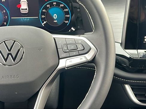 New 2026 Volkswagen Atlas Cross Sport SE image 21