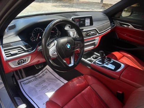 Used 2019 BMW 750i xDrive w/ Executive Package AWD/4WD image 16