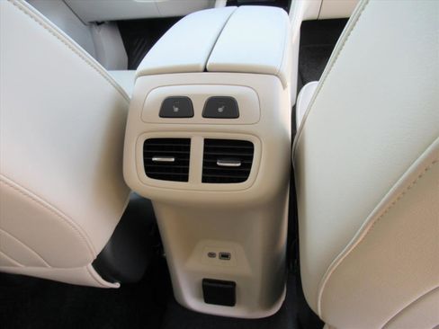 Used 2023 Buick Envision Avenir image 15