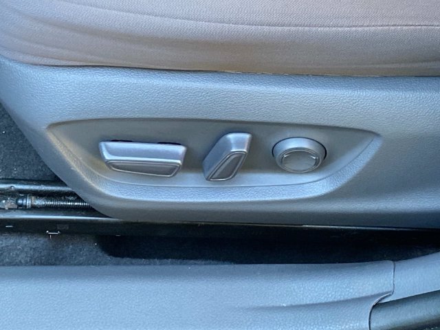 Used 2020 Toyota Camry LE FWD image 14