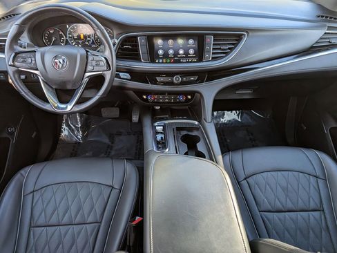 Used 2024 Buick Enclave Avenir image 22