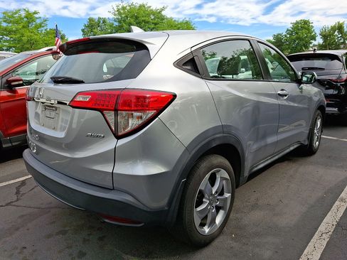 Used 2019 Honda HR-V LX image 5