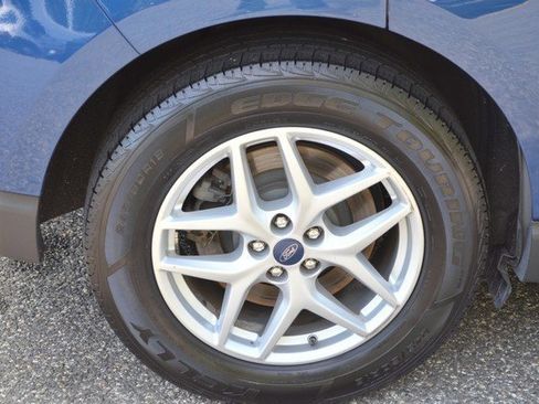 Used 2021 Ford Edge SEL w/ Convenience Package image 11