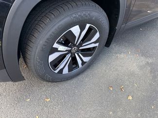 New 2026 Volkswagen Atlas SE video 2