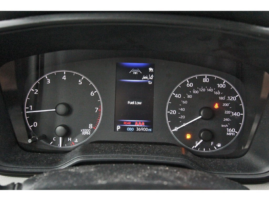 Used 2025 Toyota Corolla LE FWD image 17