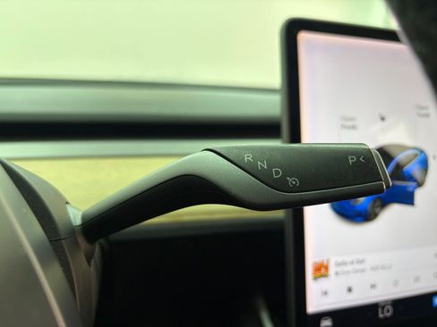 Used 2018 Tesla Model 3 Long Range image 25