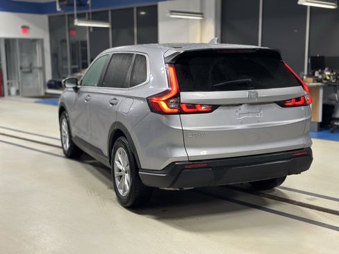 Used 2024 Honda CR-V EX-L image 8