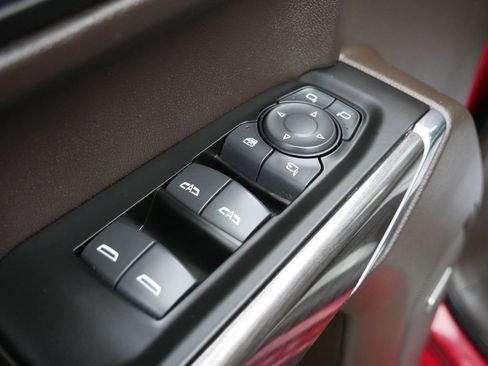 Used 2019 Chevrolet Silverado 1500 LTZ w/ LTZ Premium Package image 16