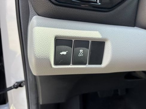 Used 2025 Honda Pilot EX-L image 23