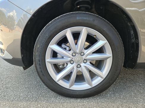 Used 2024 Acura RDX SH-AWD image 31