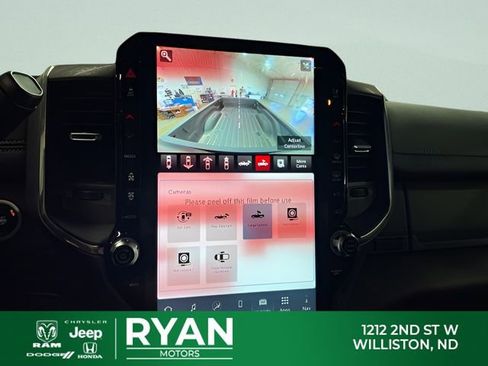 New 2026 RAM 2500 Laramie AWD/4WD image 18