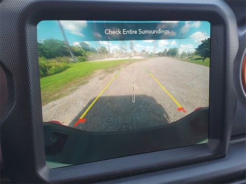 Used 2022 Jeep Gladiator Mojave image 27