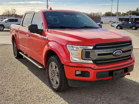 Used 2018 Ford F150 XLT w/ Equipment Group 302A Luxury image 4