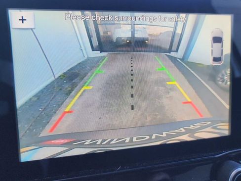 Used 2019 Ford EcoSport SE w/ SE Convenience Package image 18