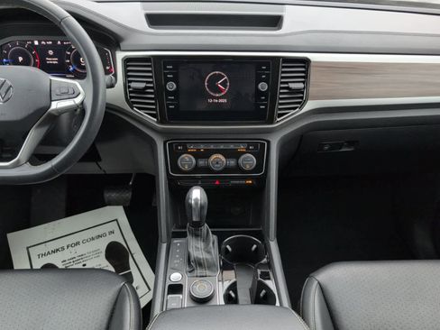 Used 2022 Volkswagen Atlas SEL image 15