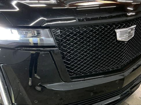 Used 2022 Cadillac Escalade Sport Platinum image 33