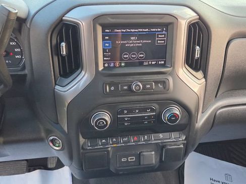 Used 2024 Chevrolet Silverado 1500 Custom Trail Boss AWD/4WD image 18