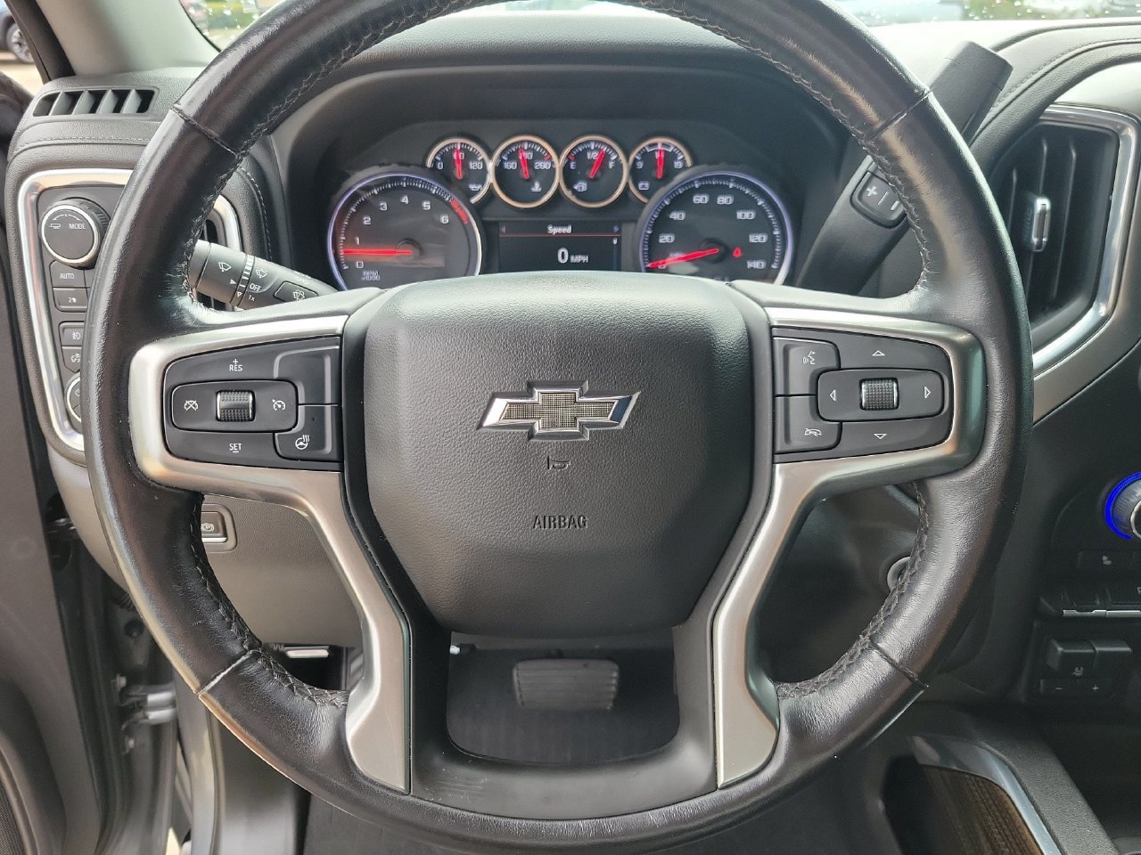 Certified 2022 Chevrolet Silverado 1500 LT Trail Boss w/ LT Trail Boss Premium Package AWD/4WD image 18